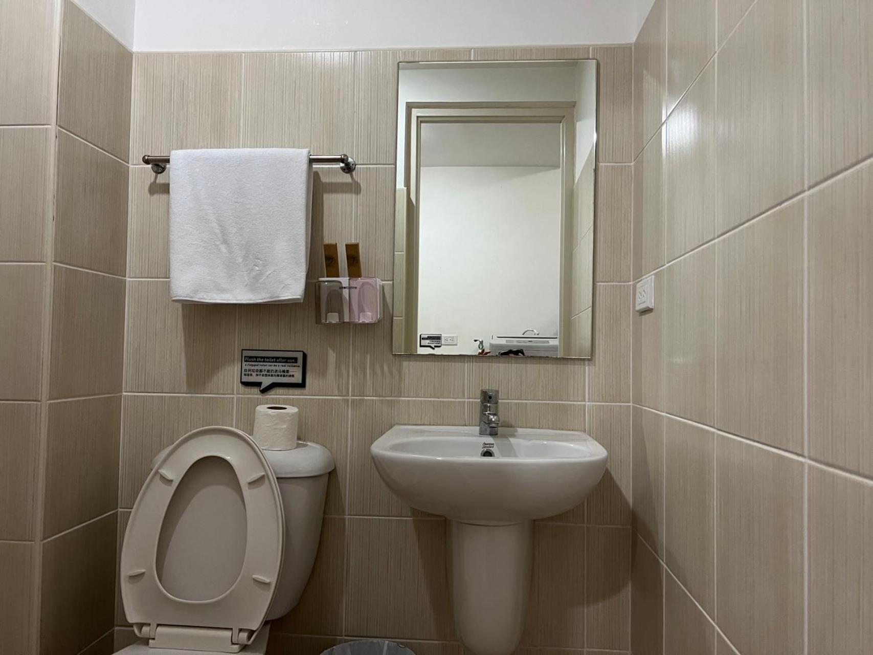 Grand Riviera Suites Manila Esterno foto
